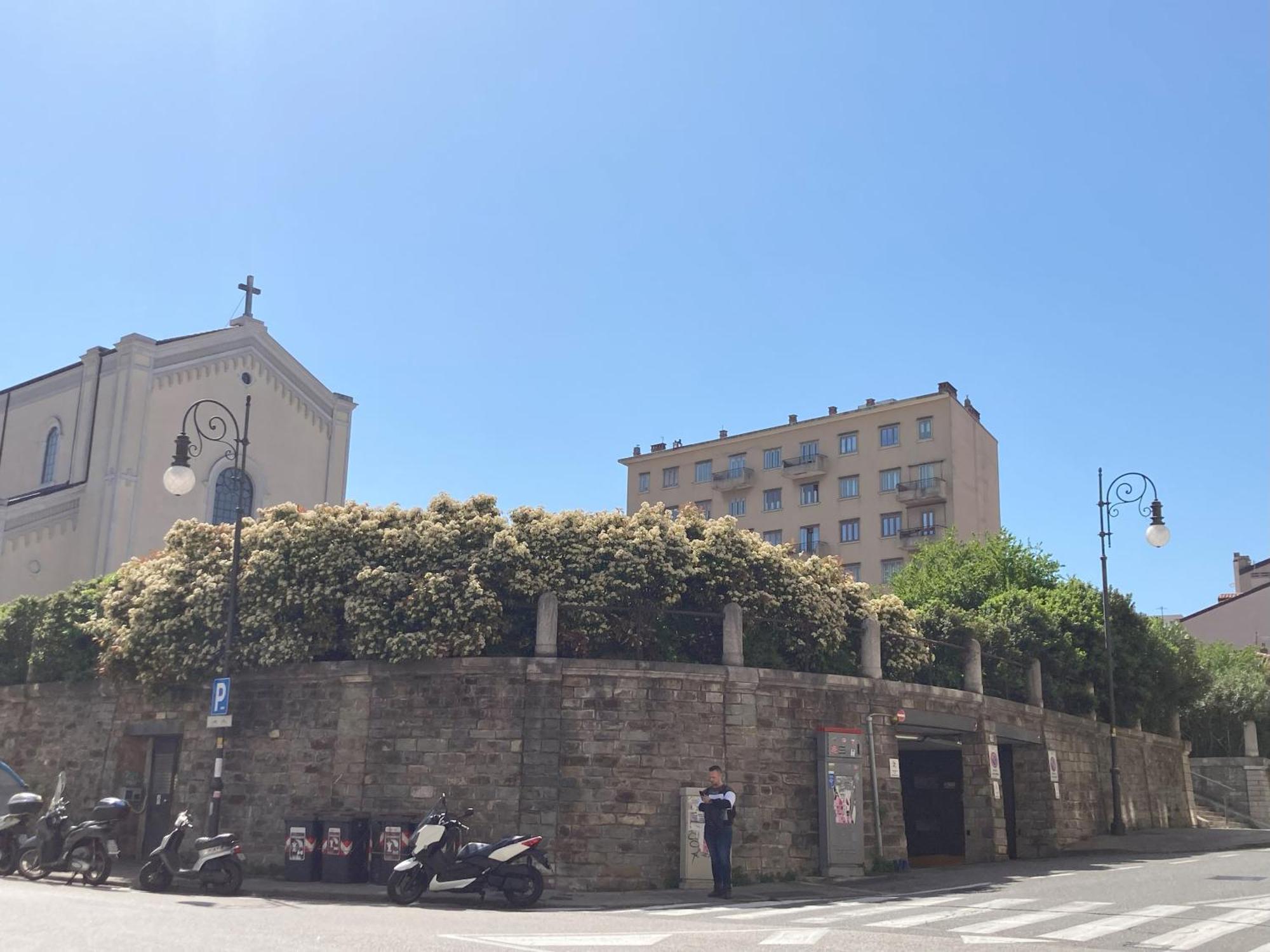 Mediterraneo Trieste Exterior foto
